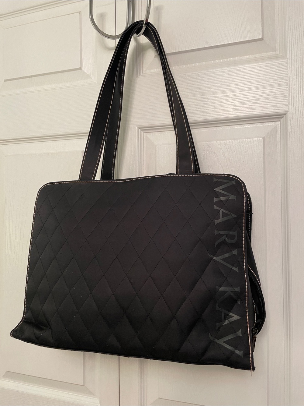 Mary Kay Black Quilted Tote Bag for Independent Consultants Roomy Lightly Used